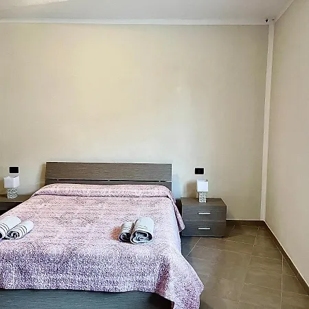 Borgo Felice Apartamento Monticello d'Alba